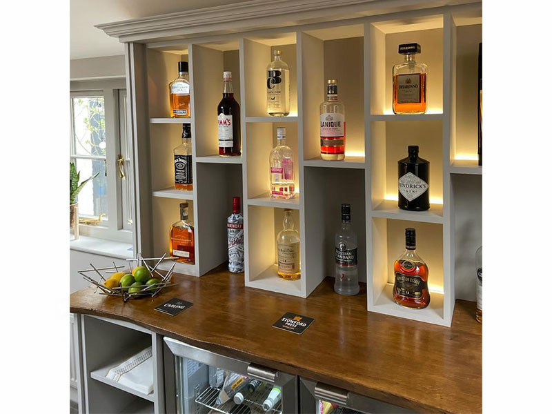 lounge bar area